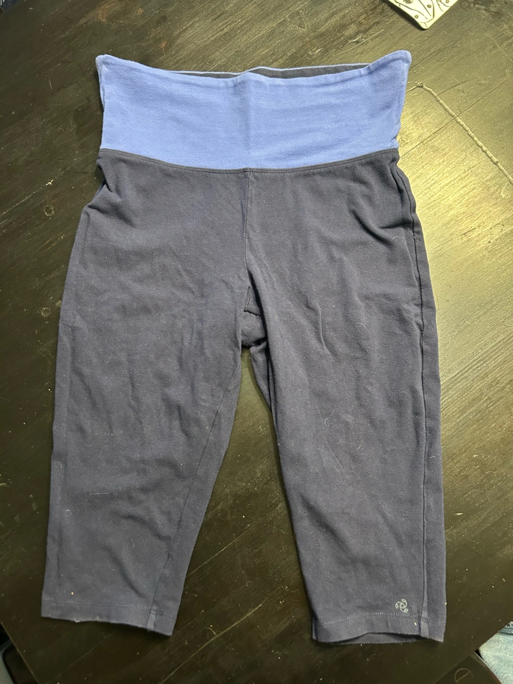 Jockey Women’s Dark Navy Knee Pants with Blue Waistband Size Small